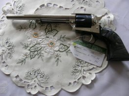Revolver Colt Buntline v.č.G0917 RB r. 22 Lr. Revolver Colt Buntline v.č.G0917 RB r. 22 Lr.