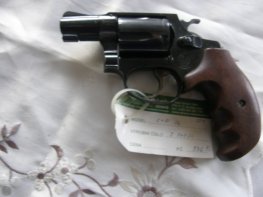 Revolver Smith Wesson Mod. 36 v.č. J 74726 r. 38 SP. Revolver Smith Wesson Mod. 36 v.č. J 74726 r. 38 SP.