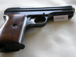 3.Pistole CZ 24 v.č.63682 r.9 mm Br. 3.Pistole CZ 24 v.č.63682 r.9 mm Br.