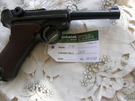 Pistole P08 byf 42 v.č.3888 / cerna vdova / r. 9 mm Luger Pistole P08 byf 42 v.č.3888 / cerna vdova / r. 9 mm Luger