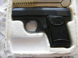 Pistole FN baby r. 6,35 Br. v.č.477366 Pistole FN baby r. 6,35 Br. v.č.477366