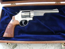 Revolver Smith Wesson Mod. 29 v.č. CLY 4934 r. 44 Mag Revolver Smith Wesson Mod. 29 v.č. CLY 4934 r. 44 Mag