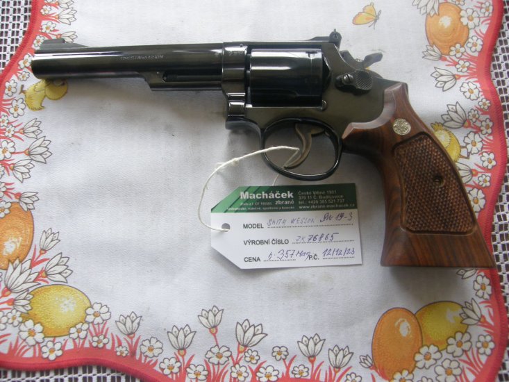 Revolver Smith Wesson Mod. 19 v.č.7K76865 r. 357 Mag.