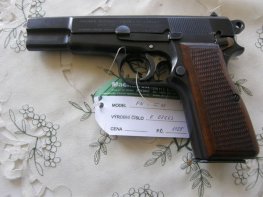 Pistole FN HP 35 v.č.E 07663 r. 9 mm Luger Pistole FN HP 35 v.č.E 07663 r. 9 mm Luger