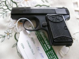 Pistole FN Baby r.6,35 Br. v.č. 476960 Pistole FN Baby r.6,35 Br. v.č. 476960