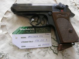 Pistole Walther PPK v.č.176841A r.9 mm Br. Pistole Walther PPK v.č.176841A r.9 mm Br.