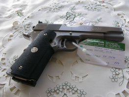 Pistole Colt Gold Cup MK IV r. 45 ACP Pistole Colt Gold Cup MK IV r. 45 ACP