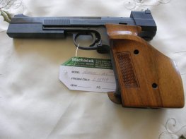 Pistole Hammerli 208 v.č. G 24959 r. 22 Lr. Pistole Hammerli 208 v.č. G 24959 r. 22 Lr.
