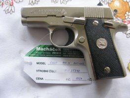 Pistole Colt MK IV Mustang v.č.MU 37340 r. 9 mm Br. Pistole Colt MK IV Mustang v.č.MU 37340 r. 9 mm Br.