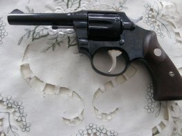 Revolver Grand v.č. 856616111 r. 38 Sp. Revolver Grand v.č. 856616111 r. 38 Sp.