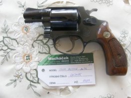 Revolver Smith Wesson Mod. 36 v.č. 64J476-3 r. 38 Sp. Revolver Smith Wesson Mod. 36 v.č. 64J476-3 r. 38 Sp.