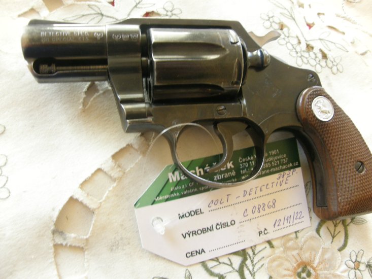 Colt detective special v.č. C 08868 r.38 Sp.