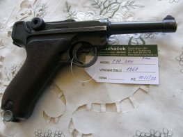 Pistole P 08 DWM 1918 v.č.1368 r. 9 mm Luger Pistole P 08 DWM 1918 v.č.1368 r. 9 mm Luger
