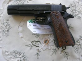 Pistole Colt 1911 A1 v.č.909667 r.45 ACP Pistole Colt 1911 A1 v.č.909667 r.45 ACP