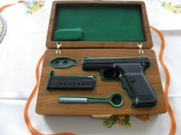 Pistole Heckler Koch Mod. P 7 v.č. 79630 r. 9 mm Luger Pistole Heckler Koch Mod. P 7 v.č. 79630 r. 9 mm Luger